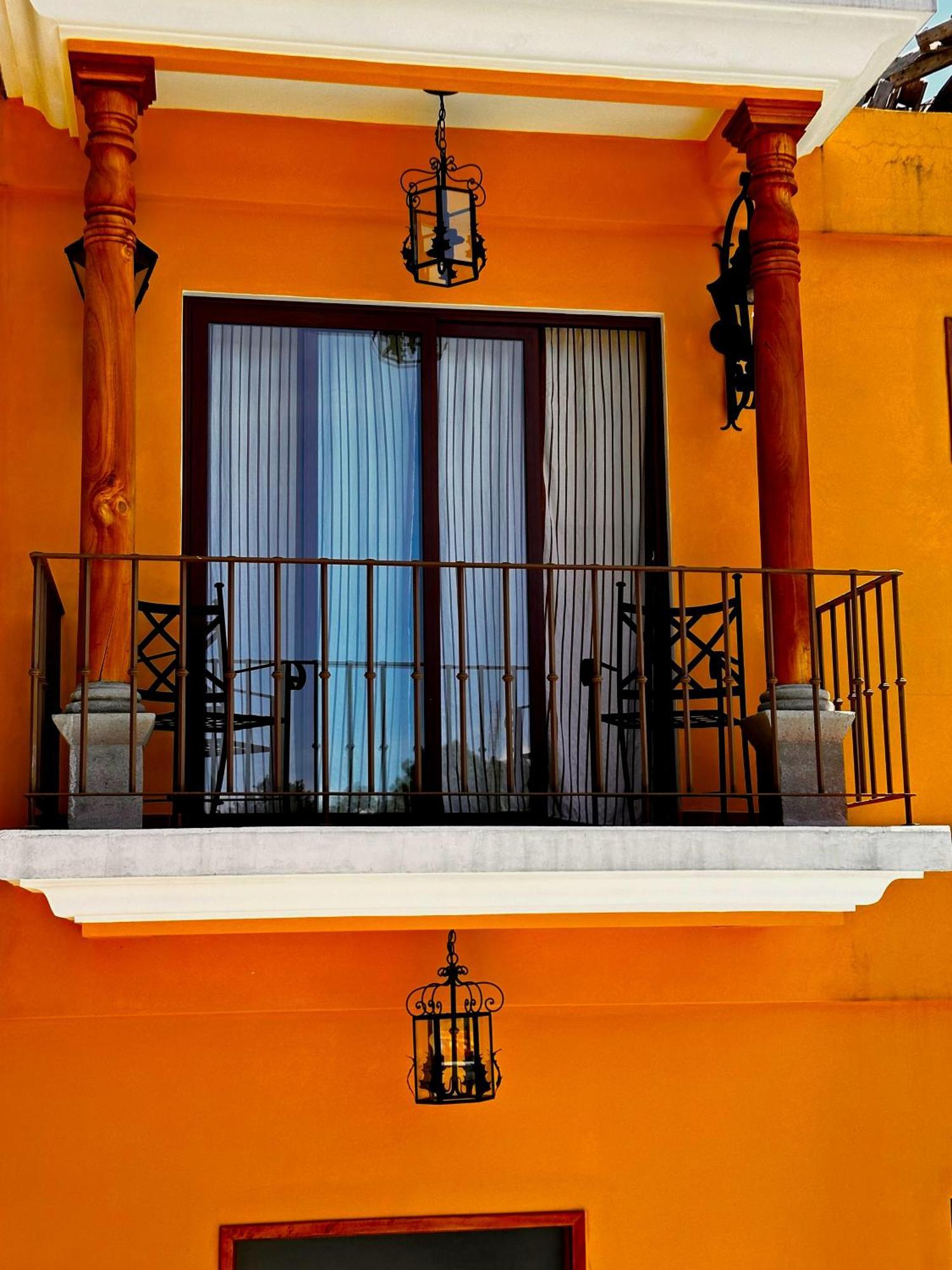 Hotel Jotam Panajachel Exterior photo